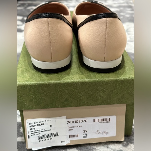 Like New Gucci Leather Flats - Picture 7 of 11